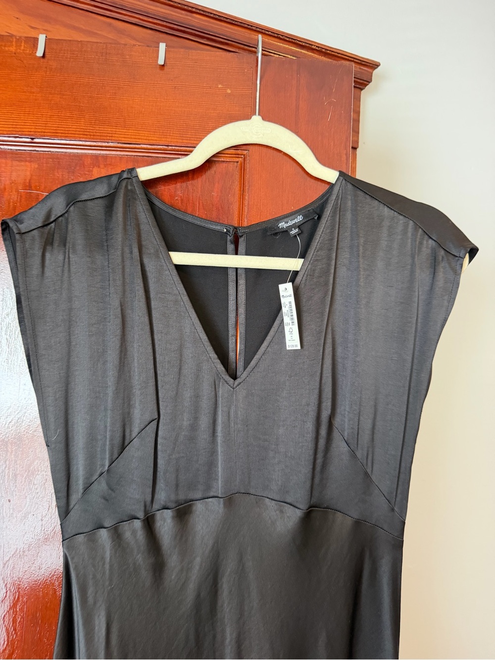 Madewell Black Satin V-Neck Maxi Dress NWT Size 4